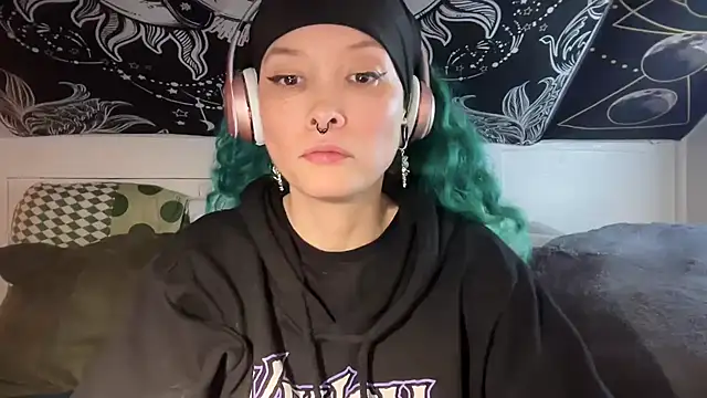 FRRANNKIE online show from February 2025 06:33:02 AM