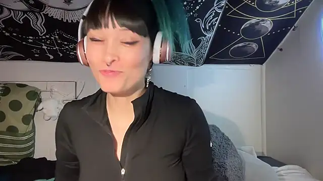 FRRANNKIE online show from February 2025 08:25:01 PM