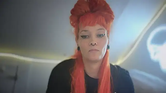 FRRANNKIE online show from October 2025 03:28:01 AM