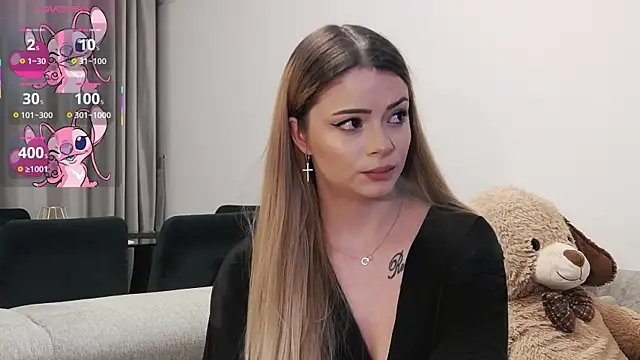 Snapshot of Kailynn_Moenn chatting on February 2025 08:09:01 PM Kailynn Moenn online show from February 2025 08:09:01 PM