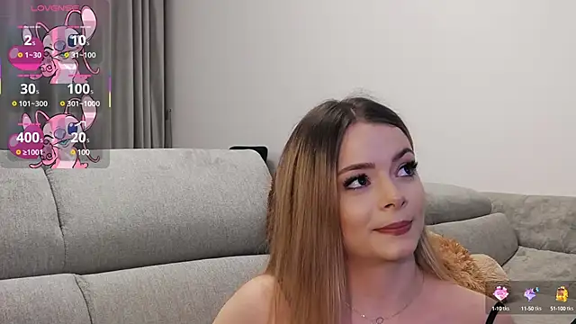 Snapshot of Kailynn_Moenn chatting on March 2025 11:28:02 PM Kailynn Moenn online show from March 2025 11:28:02 PM