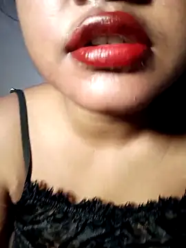 Hotlisa online show from March 2026 05:29:02 PM