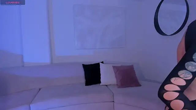 DannaCruz online show from September 2025 07:24:02 PM