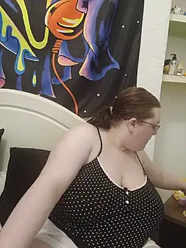 Snapshot of Sexycurvyemilyy chatting on June 2026 10:03:01 PM Sexycurvyemilyy online show from June 2026 10:03:01 PM