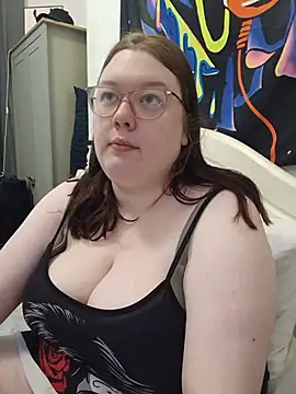 Snapshot of Sexycurvyemilyy chatting on July 2026 05:49:02 PM Sexycurvyemilyy online show from July 2026 05:49:02 PM