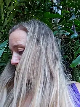 SkyelarSommer online show from October 2025 09:59:02 PM