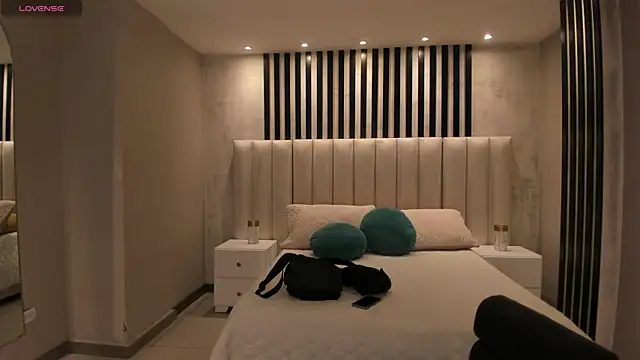 SunnyRivers online show from March 2026 04:32:01 PM