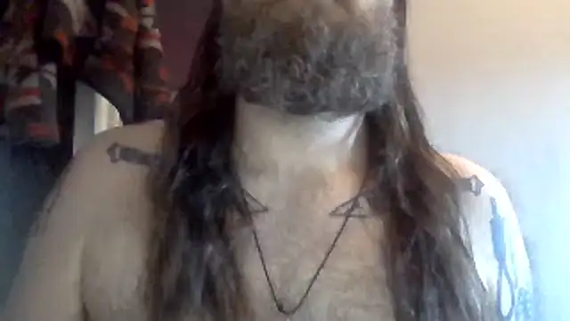 Snapshot of Thrillhouse chatting on December 2024 10:24:01 AM Thrillhouse online show from December 2024 10:24:01 AM