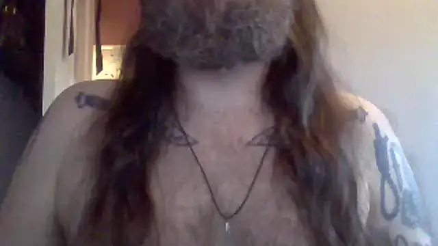 Snapshot of Thrillhouse chatting on January 2025 08:49:02 AM Thrillhouse online show from January 2025 08:49:02 AM