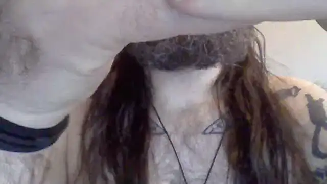 Snapshot of Thrillhouse chatting on January 2025 10:44:01 AM Thrillhouse online show from January 2025 10:44:01 AM