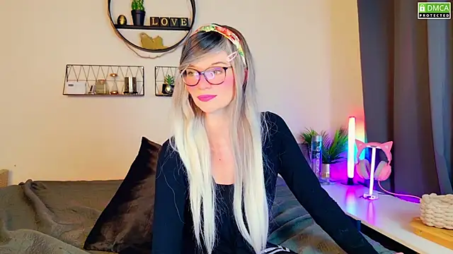 Kittychatte online show from February 2025 08:38:02 PM