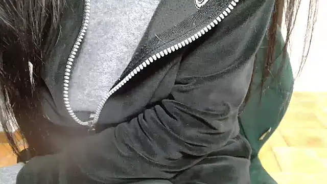 patatinahot87 online show from January 2026 05:38:01 PM