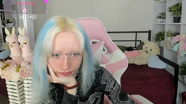 Katia Kim online show from April 2026 05:21:02 AM