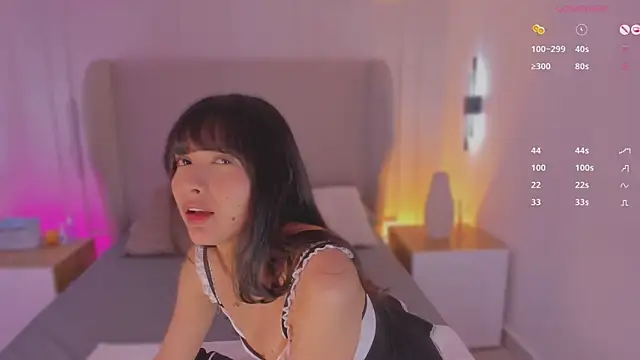 luisah  online show from October 2025 08:07:02 PM