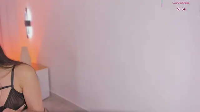 luisah  online show from February 2026 08:45:02 PM