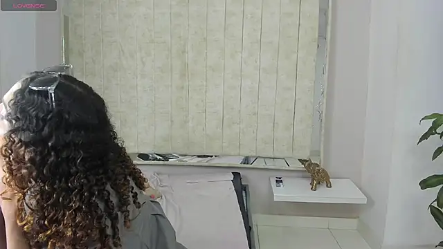 StefanyMiler online show from February 2025 09:52:02 AM