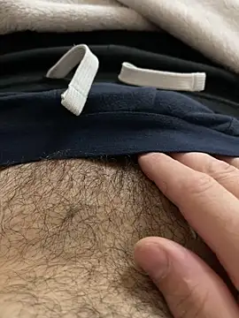 Snapshot of MoochedTape chatting on October 2025 08:33:01 AM MoochedTape online show from October 2025 08:33:01 AM