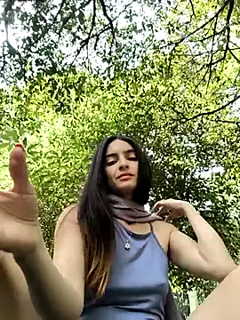 Sam Sara online show from December 2025 05:19:02 PM