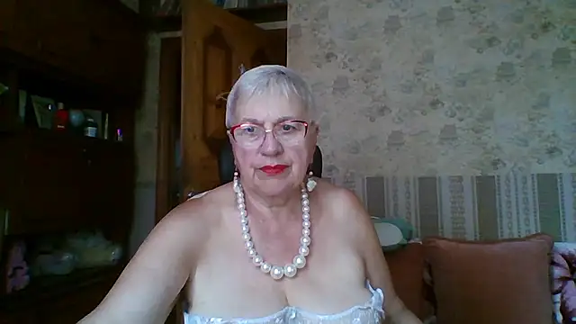 SweetCherry27 online show from July 2026 12:29:01 PM