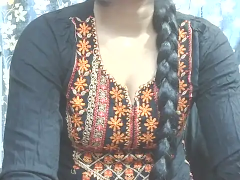 Supriya201 online show from May 2026 02:43:01 PM