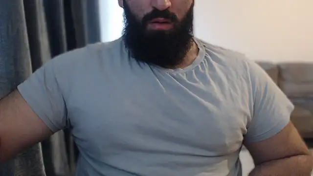 hugemachohandsome online show from November 2025 10:15:01 AM