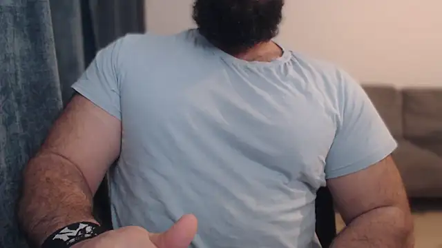 hugemachohandsome online show from November 2025 10:30:02 PM