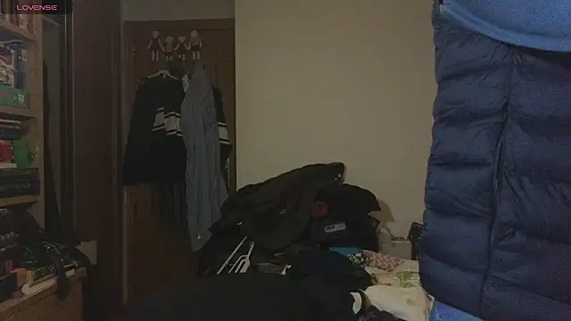 curiosillo83 online show from February 2025 12:49:02 AM