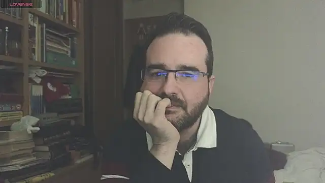 curiosillo83 online show from March 2025 05:04:02 PM