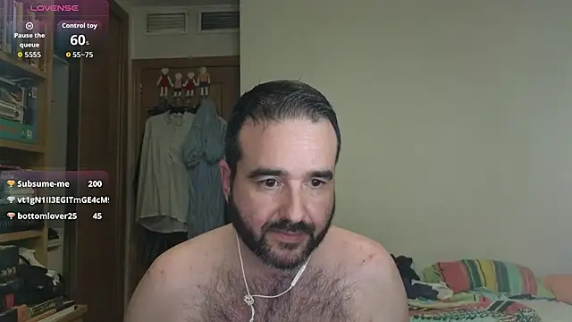 curiosillo83 online show from October 2025 02:33:01 AM