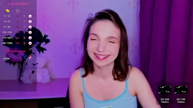 KindHazelHere  online show from June 2026 01:44:01 PM