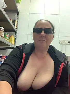 eroticjessitop online show from March 2025 10:38:02 PM