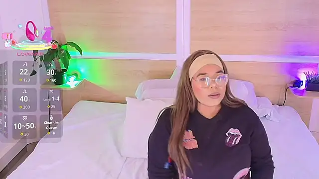  nickypurple  online show from February 2026 07:12:01 PM