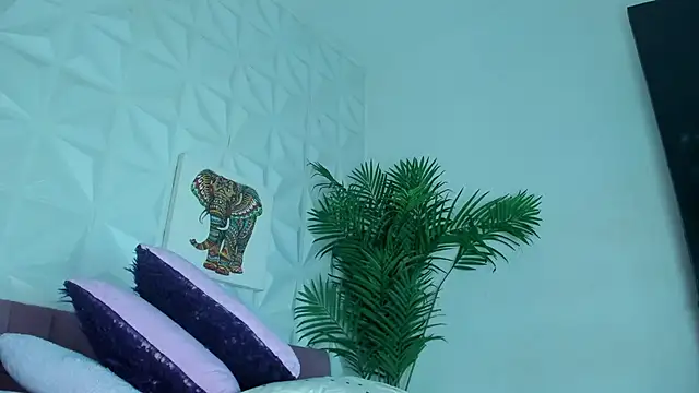 Snapshot of Hellen_Sky chatting on May 2026 07:09:02 PM Hellen Sky online show from May 2026 07:09:02 PM