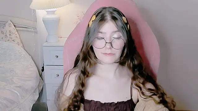 RuthMorse online show from April 2026 08:22:01 PM