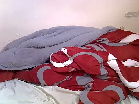 Snapshot of pretty-donna chatting on November 2025 07:08:01 AM pretty-donna online show from November 2025 07:08:01 AM