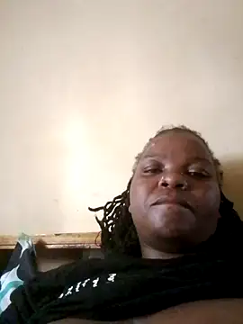 Snapshot of pretty-donna chatting on November 2025 10:26:02 AM pretty-donna online show from November 2025 10:26:02 AM
