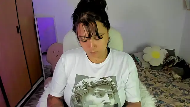 bigbooty-30 online show from March 2025 03:33:02 AM