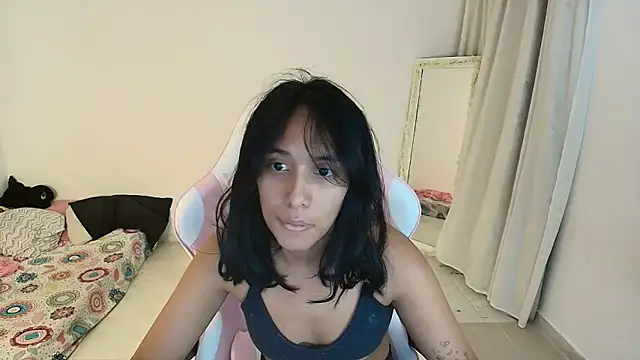 Snapshot of Nanami_19 chatting on May 2026 11:56:02 PM Nanami 19 online show from May 2026 11:56:02 PM