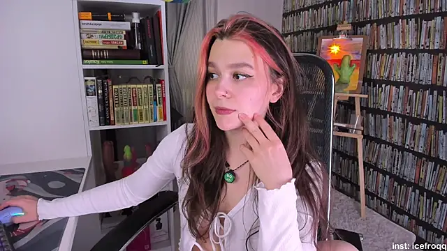 icefroqq online show from April 2026 08:47:01 PM