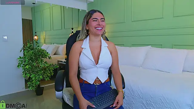 kataliina   online show from April 2026 12:00:02 PM