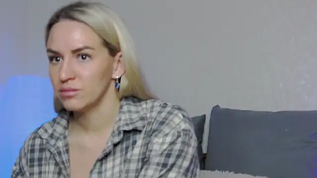 SofiJames online show from January 2025 06:12:01 AM