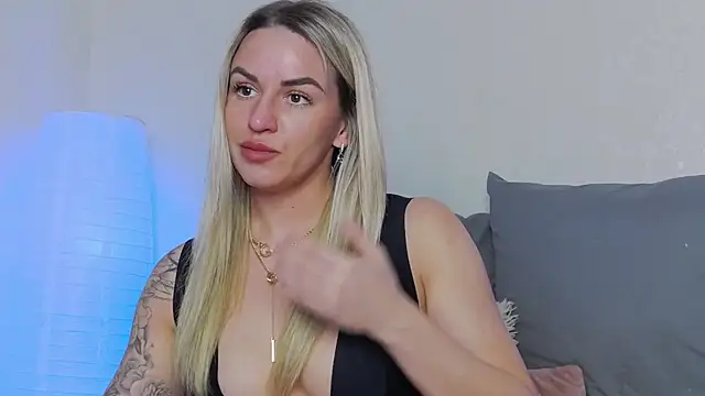 SofiJames online show from March 2025 06:26:02 AM