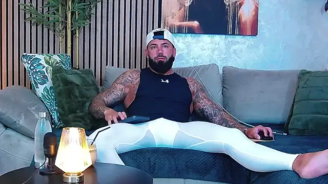 masterkingofmusclee online show from May 2026 07:05:01 AM