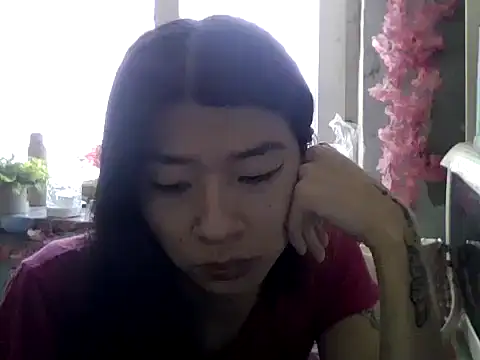 CarlyJoy online show from October 2025 10:15:01 AM