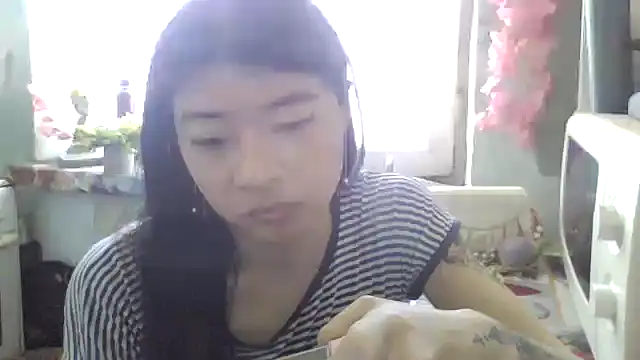 CarlyJoy online show from June 2026 10:40:01 AM