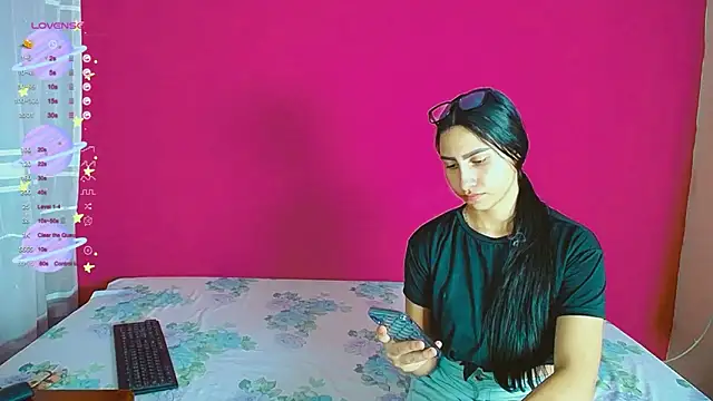 violeta rous online show from December 2024 03:19:02 AM