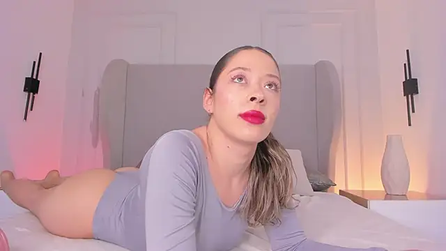 chloe d online show from October 2025 11:56:02 AM