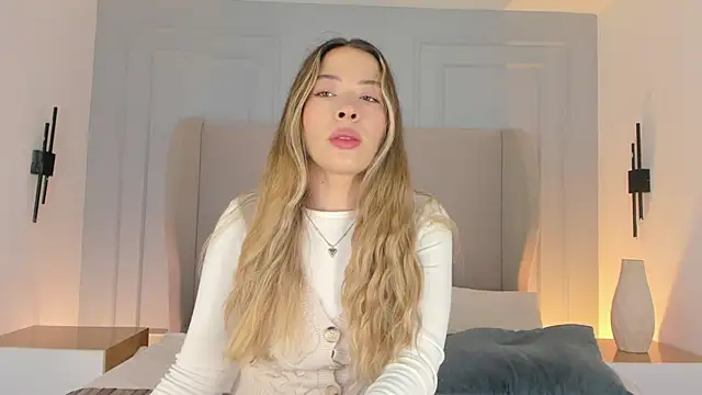 chloe d online show from April 2026 12:19:02 PM