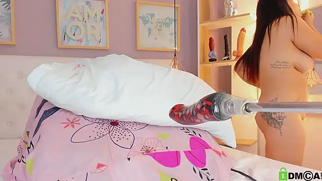 julyanna  online show from November 2025 08:19:02 PM