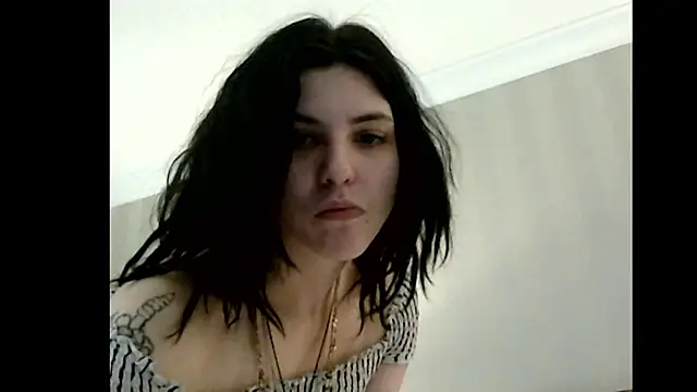 Snapshot of bexs780 chatting on December 2024 10:45:01 AM bexs780 online show from December 2024 10:45:01 AM